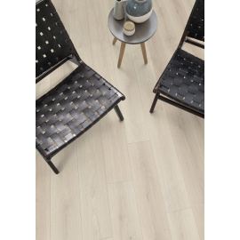 epl137_egger_elton_oak_white_kp